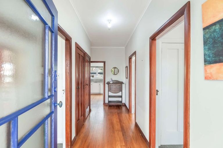 Photo of property in 65 Park Road, West End, Palmerston North, 4412