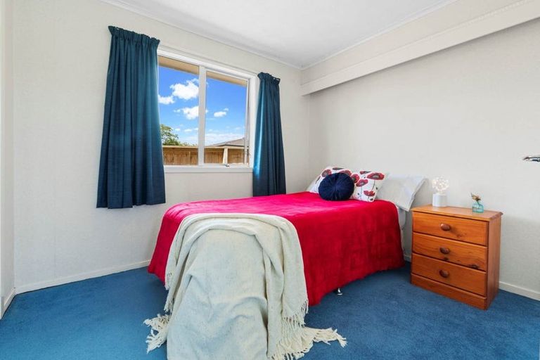 Photo of property in 2/420 Great South Road, Opaheke, Papakura, 2113