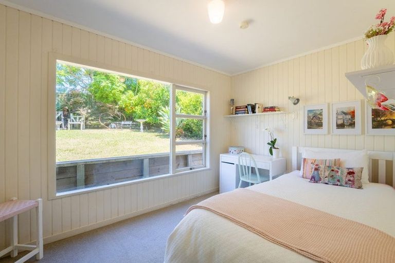 Photo of property in 15 Kowhai Road, Mairangi Bay, Auckland, 0630