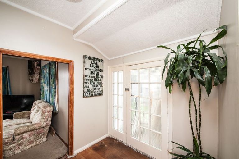 Photo of property in 1006 Tremaine Avenue, Roslyn, Palmerston North, 4414
