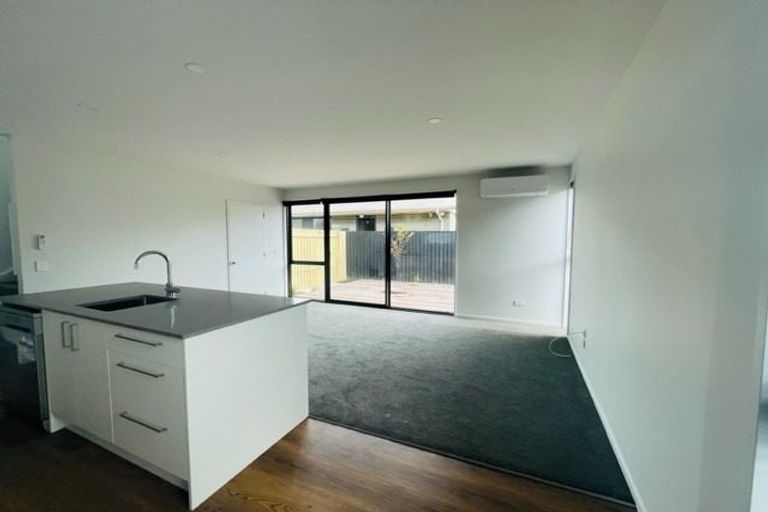 Photo of property in 1/404 Armagh Street, Linwood, Christchurch, 8011