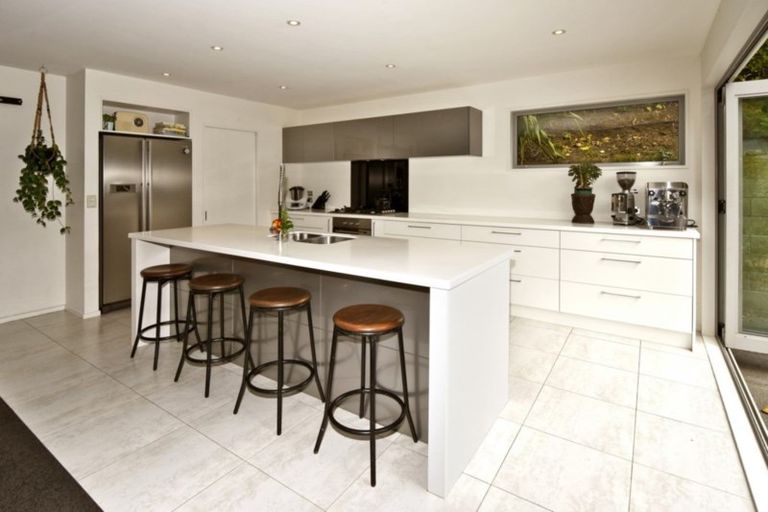 Photo of property in 3 Maurice Knowles Lane, Cashmere, Christchurch, 8022