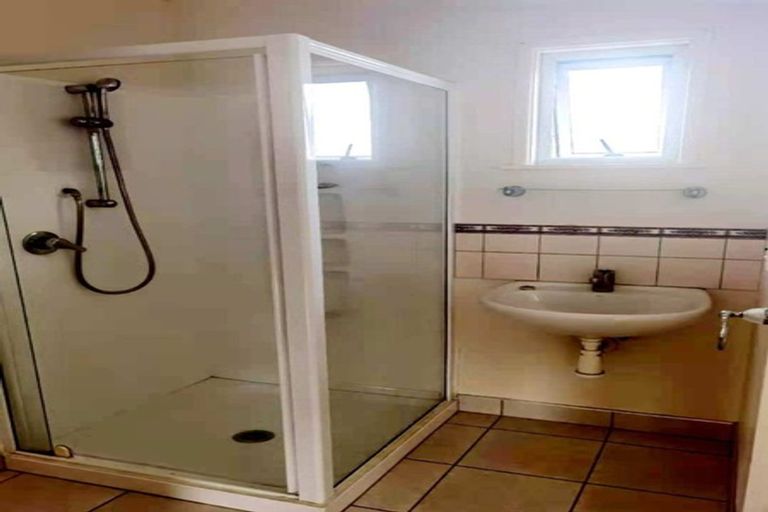 Photo of property in 9 Janet Street, Sunnyhills, Auckland, 2010