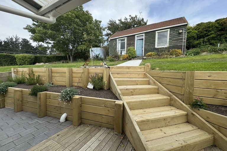 Photo of property in 28 Chatham Street, Waihola, Milton, 9073