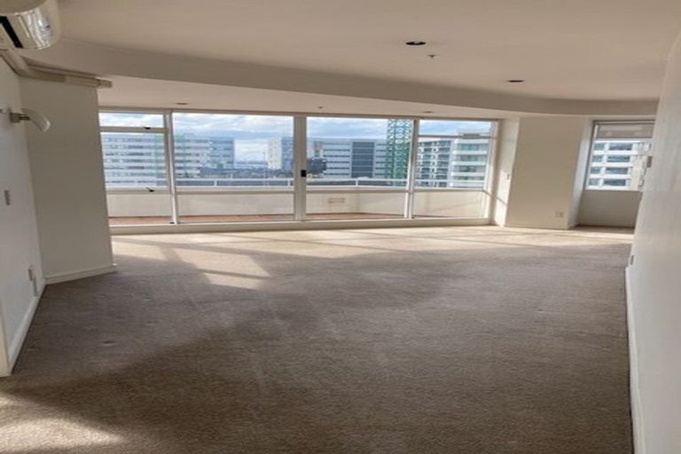 Photo of property in Seaview Apartments, 9d/4 Short Street, Auckland Central, Auckland, 1010