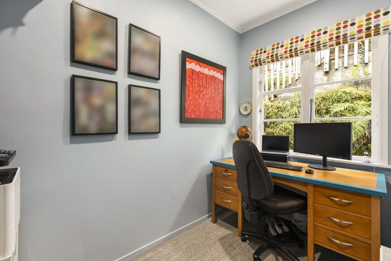 Photo of property in 9 David Crescent, Karori, Wellington, 6012