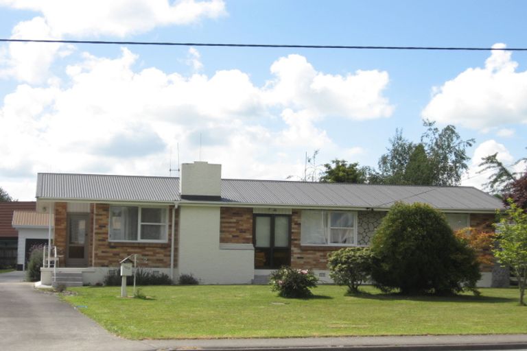 Photo of property in 102 Shakespeare Street, Leamington, Cambridge, 3432