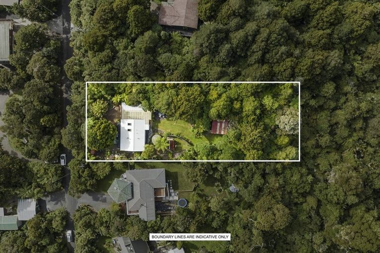 Photo of property in 44 Turanga Road, Henderson Valley, Auckland, 0612