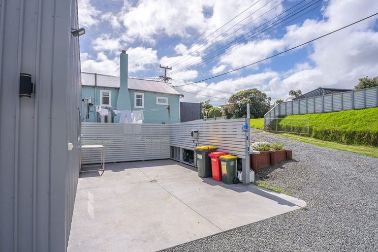 Photo of property in 116 Seaview Road, Paraparaumu Beach, Paraparaumu, 5032