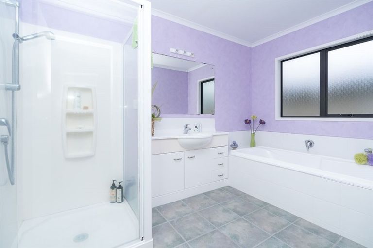 Photo of property in 3 Lockhart Place, Rototuna, Hamilton, 3210