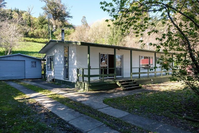 Photo of property in 49 Lawrence Place, Outer Kaiti, Gisborne, 4010