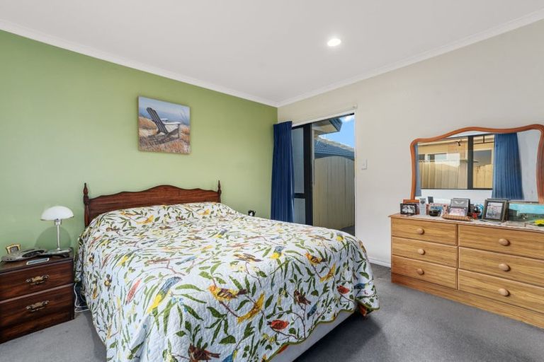 Photo of property in 333 Grenada Street, Papamoa Beach, Papamoa, 3118