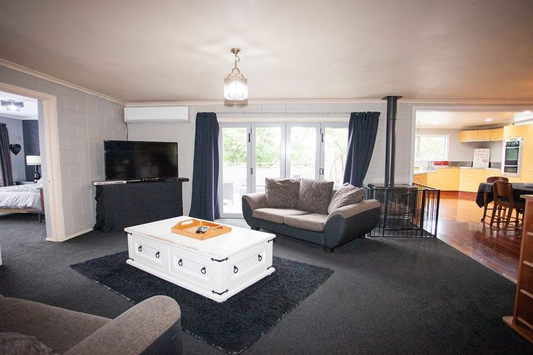 Photo of property in 21 Mace Street, Waitara, 4320