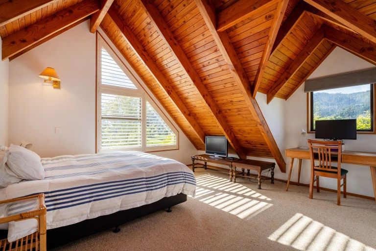 Photo of property in 24 Glen Venus, Pauanui, Hikuai, 3579