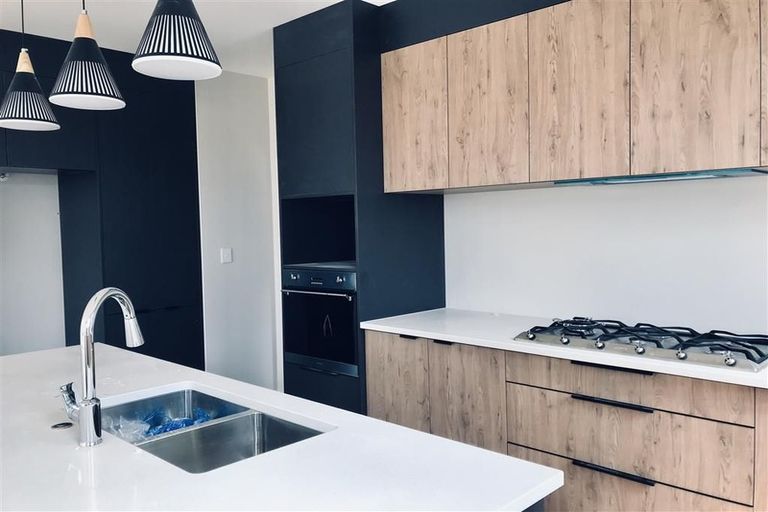 Photo of property in 750a East Coast Road, Pinehill, Auckland, 0630