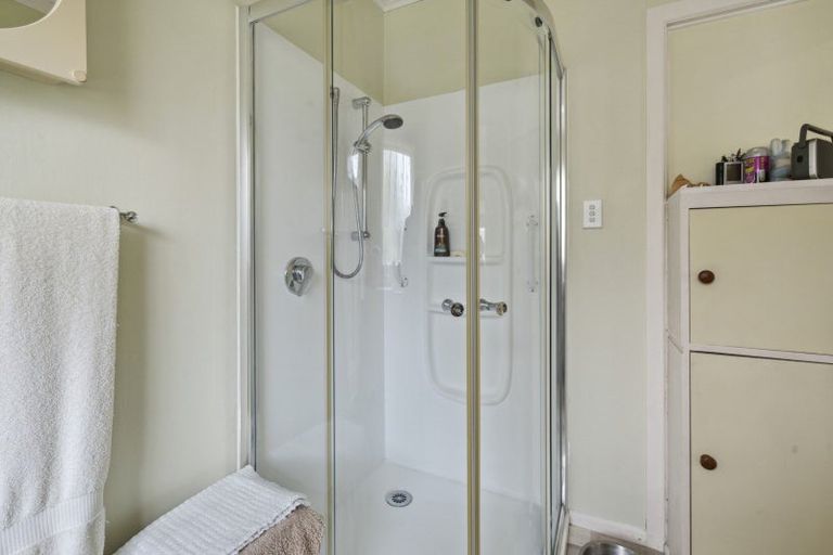 Photo of property in 12 Linley Place, Levin, 5510