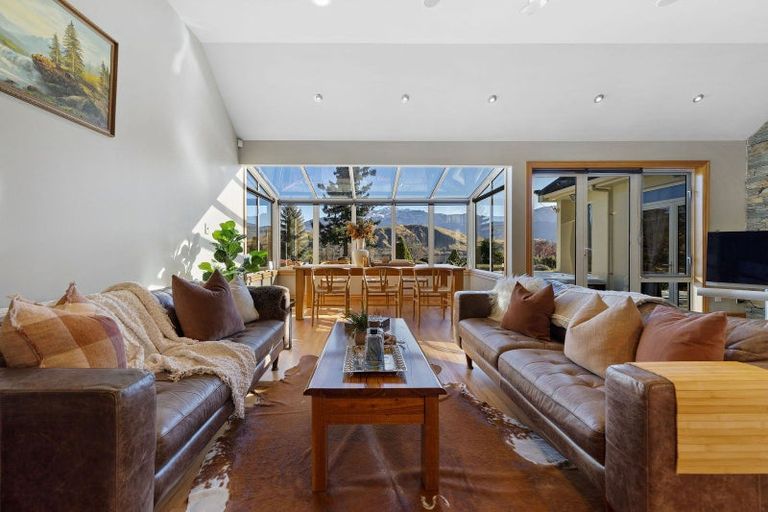 Photo of property in 714 Lake Hayes-arrow Junction Highway, Lake Hayes, Queenstown, 9371