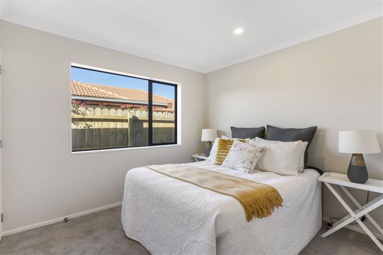 Photo of property in 27 Donegal Park Drive, Flat Bush, Auckland, 2019