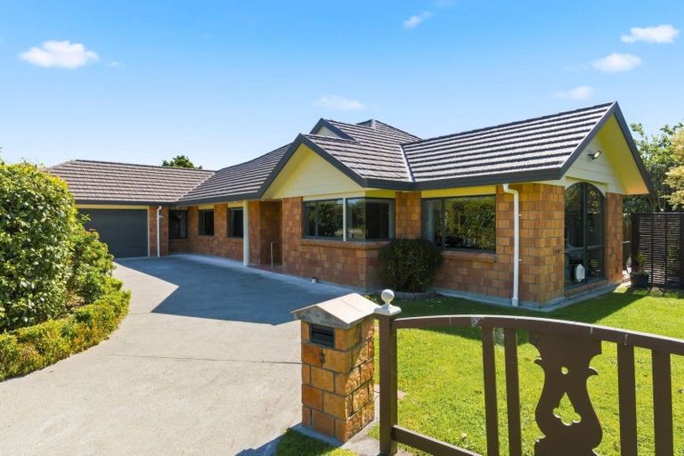 Photo of property in 3 Westpeak Way, Otaki, 5512