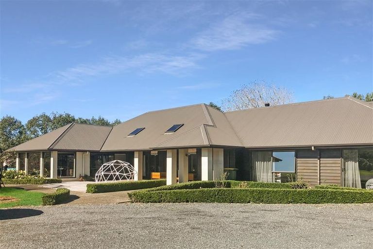 Photo of property in 1416 Dairy Flat Highway, Dairy Flat, Albany, 0794