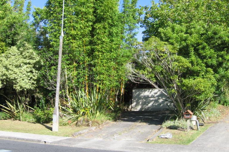 Photo of property in 60 Awaruku Road, Torbay, Auckland, 0630