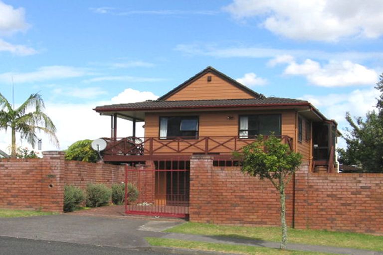 Photo of property in 127 West Harbour Drive, West Harbour, Auckland, 0618
