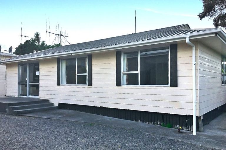 Photo of property in 28a Miro Street, Castlecliff, Whanganui, 4501