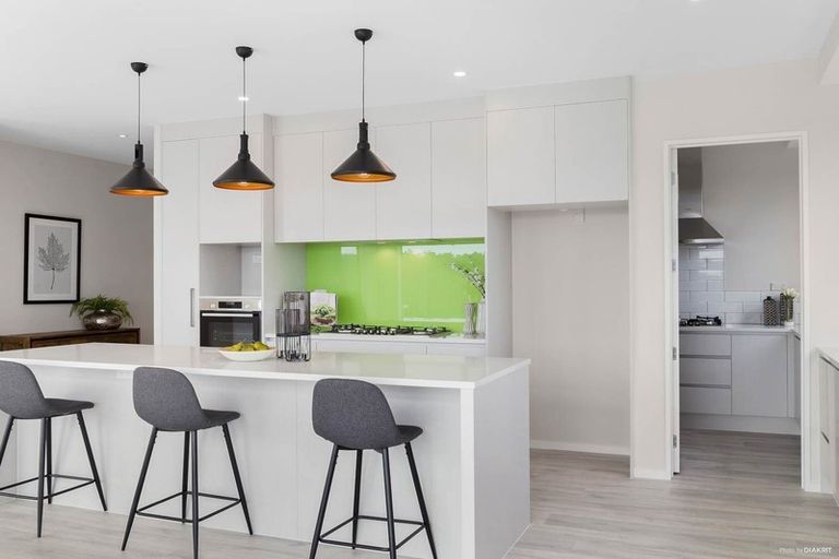 Photo of property in 9 Fern Court, Orewa, 0931