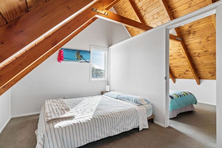 Photo of property in 127 Mckellar Place, Whangamata, 3620