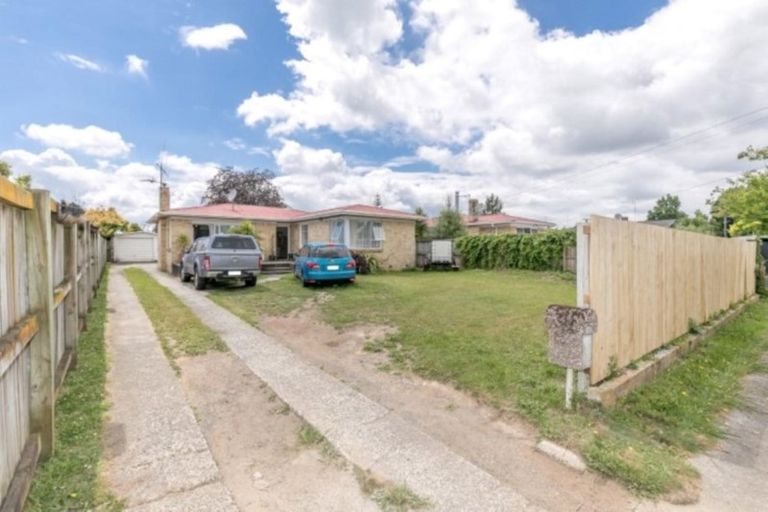 Photo of property in 6 Masefield Drive, Enderley, Hamilton, 3214