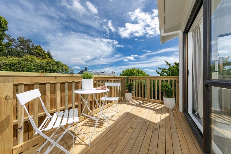 Photo of property in 112c Roberts Road, Te Atatu South, Auckland, 0610