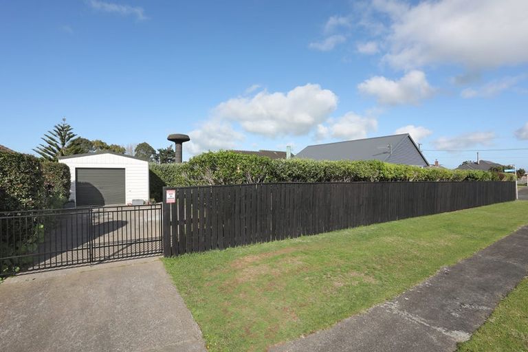 Photo of property in 10 Kittyhawk Row, Bulls, 4818