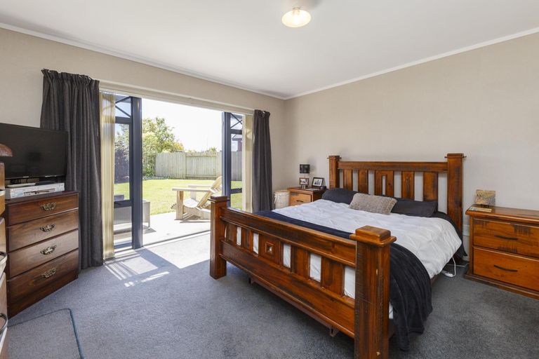 Photo of property in 37 Madison Avenue, Milson, Palmerston North, 4414