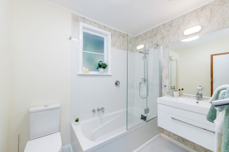 Photo of property in 64 Jillett Street, Titahi Bay, Porirua, 5022