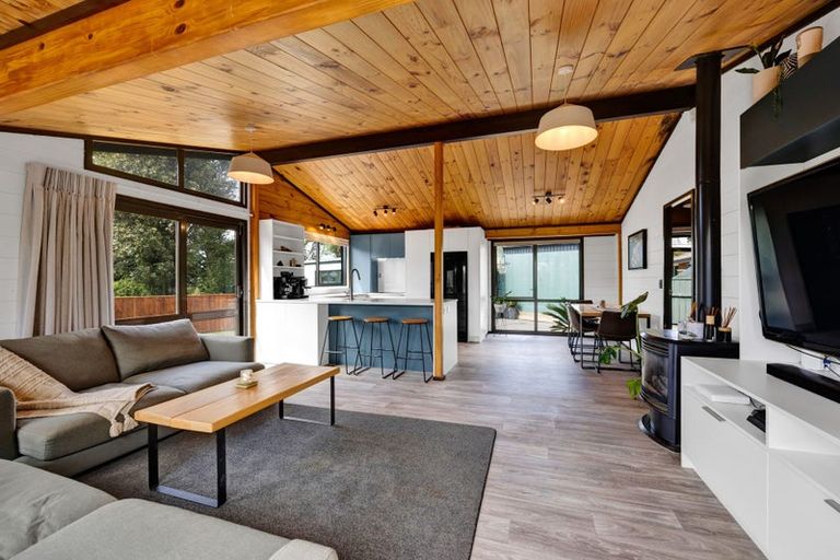 Photo of property in 27 Nikau Street, Inglewood, 4330