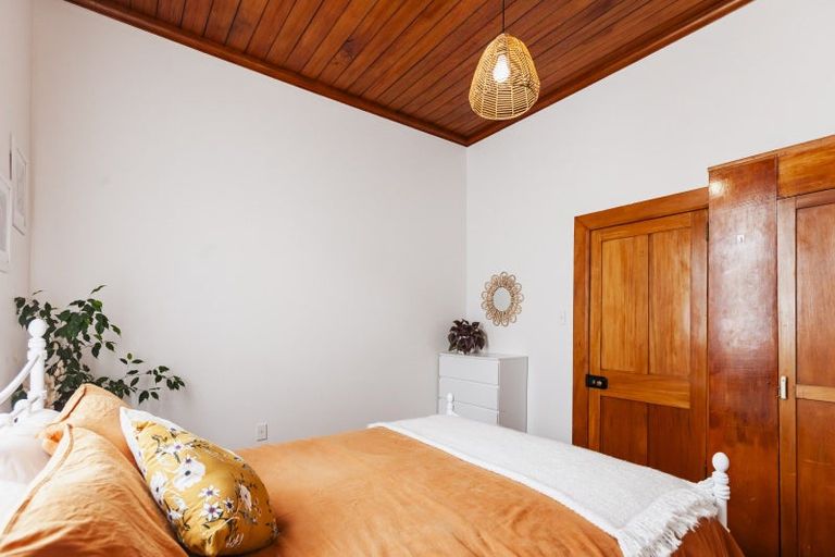 Photo of property in 149 Wellesley Road, Napier South, Napier, 4110