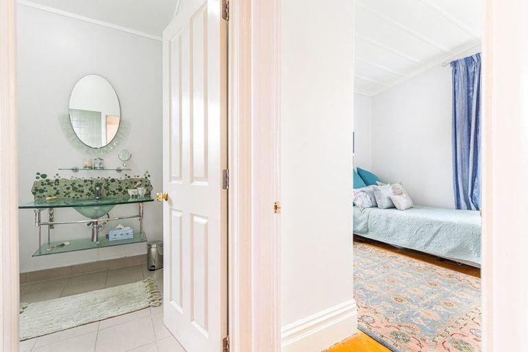 Photo of property in 57a Archibald Road, Kelston, Auckland, 0602