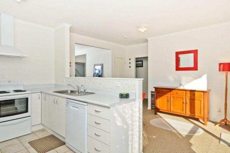 Photo of property in 6 Winter Street, Fairfield, Hamilton, 3214