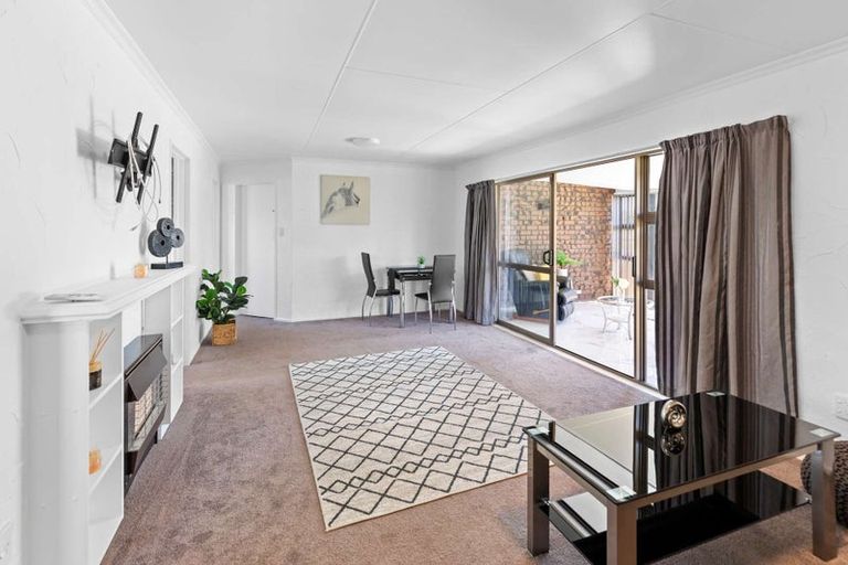 Photo of property in 1-3 Racecourse Road, Awapuni, Palmerston North, 4412