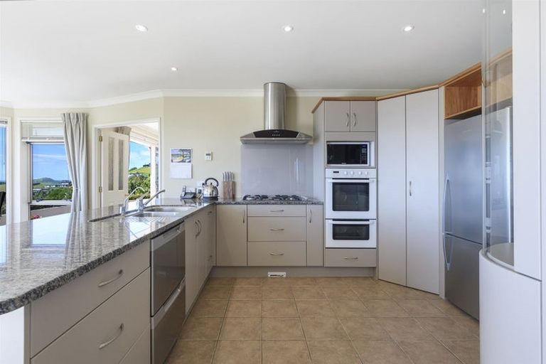 Photo of property in 109 Waikite Road, Welcome Bay, Tauranga, 3175