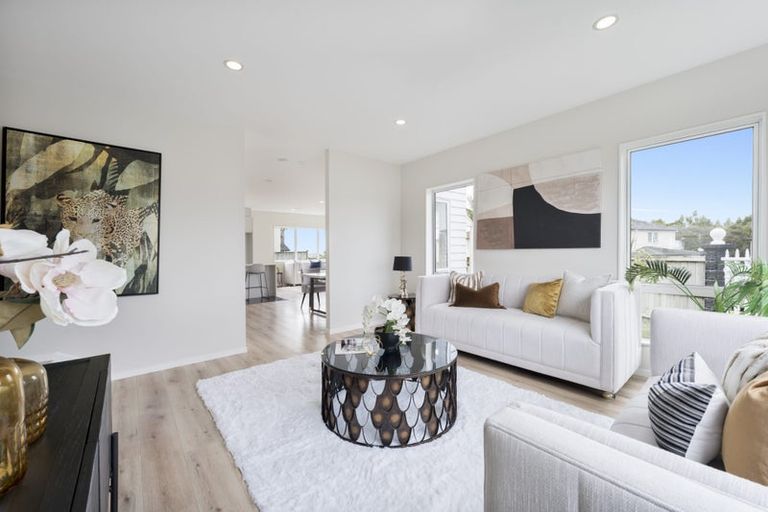 Photo of property in 79 San Valentino Drive, Henderson, Auckland, 0612