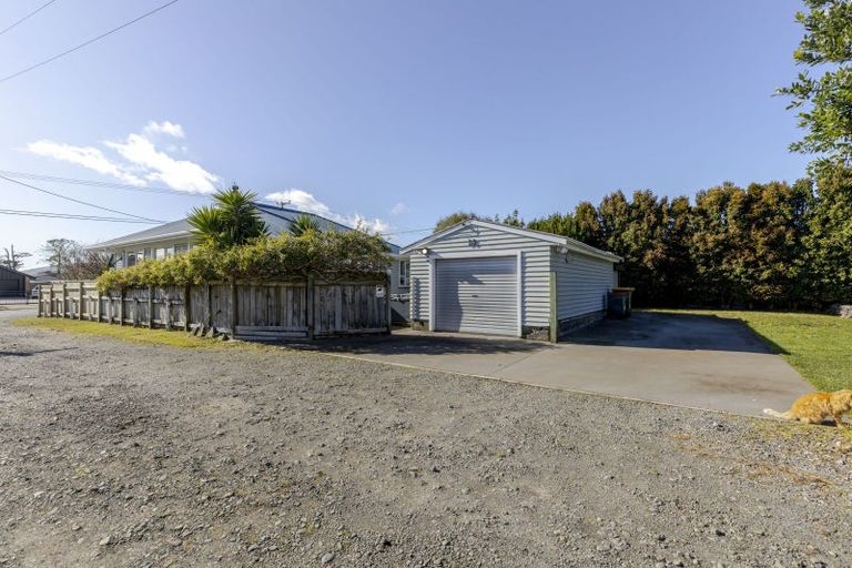 Photo of property in 14 Carthew Street, Okato, 4335