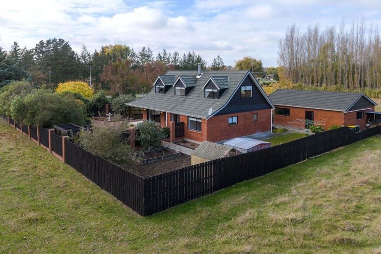 Photo of property in 86 Johnstone Street, Tinwald, Ashburton, 7774