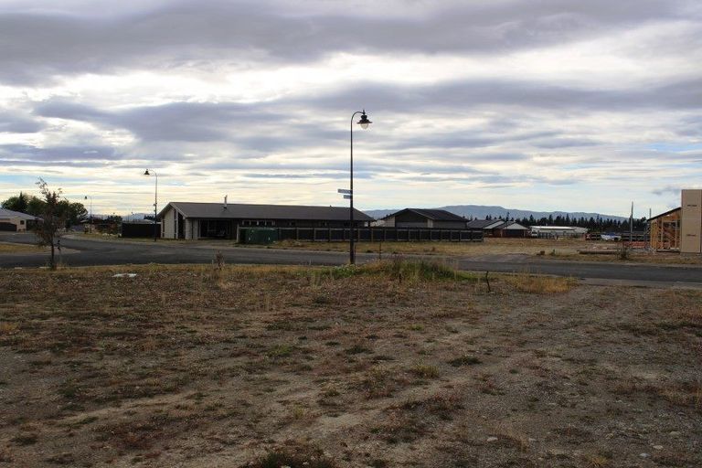 Photo of property in 20 Lakeland Avenue, Twizel, 7901