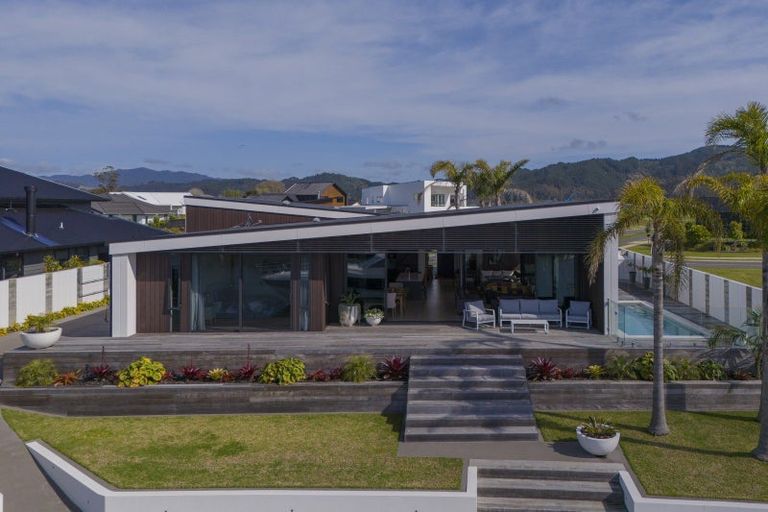 Photo of property in 11 Awatea Drive, Whitianga, 3510