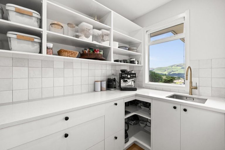 Photo of property in 967 Kahuranaki Road, Kahuranaki, Havelock North, 4295