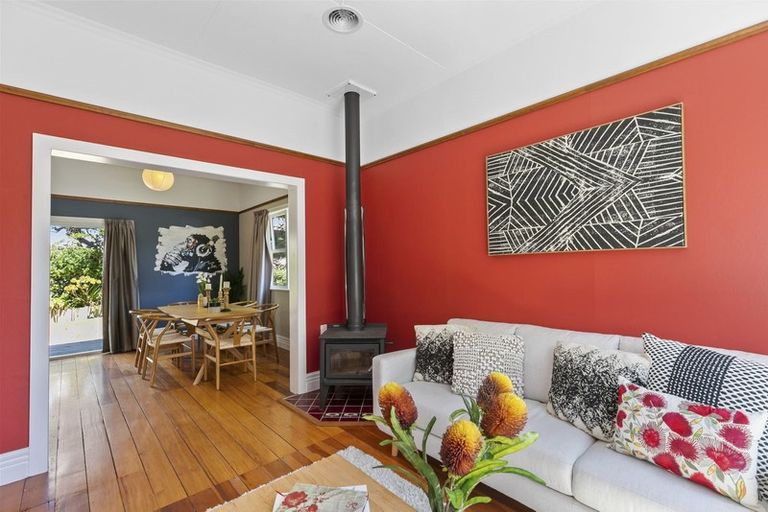 Photo of property in 25 Royal Street, Berhampore, Wellington, 6023