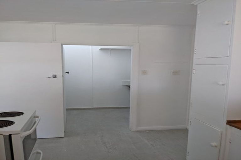 Photo of property in 9 Temuera Street, Otaki, 5512