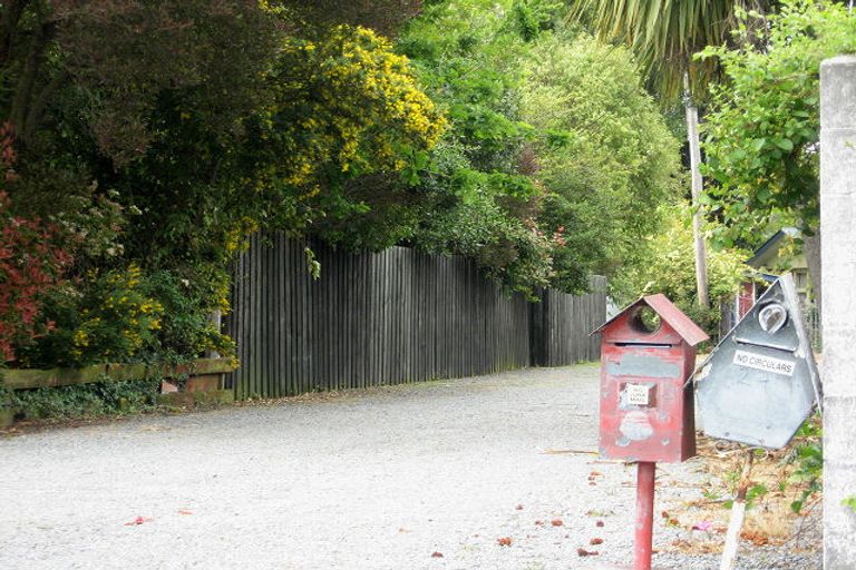 Photo of property in 24 Barclay Place, Burwood, Christchurch, 8061