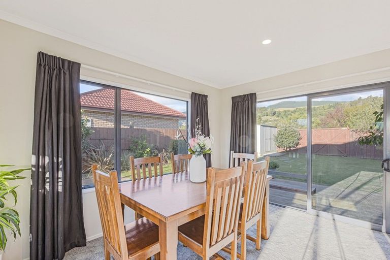 Photo of property in 18 Covent Drive, Stoke, Nelson, 7011